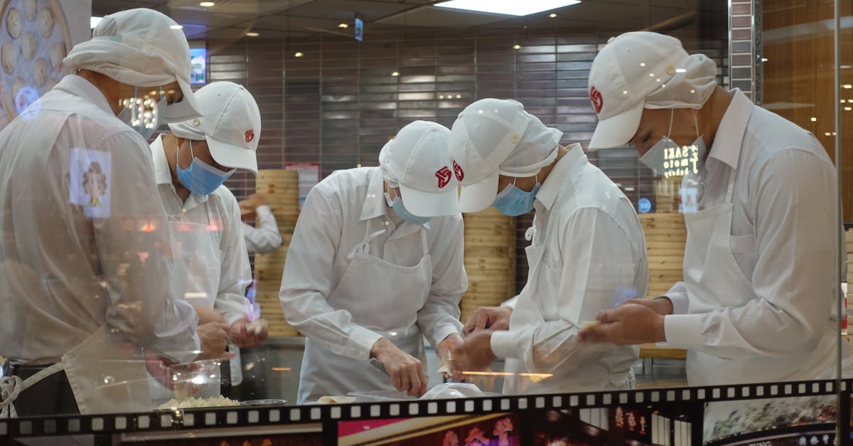 découvrez l'univers passionnant des chefs étoilés et des talents culinaires. plongez dans leurs créations gastronomiques, apprenez leurs techniques de cuisine et explorez des recettes inspirantes qui raviront vos papilles.