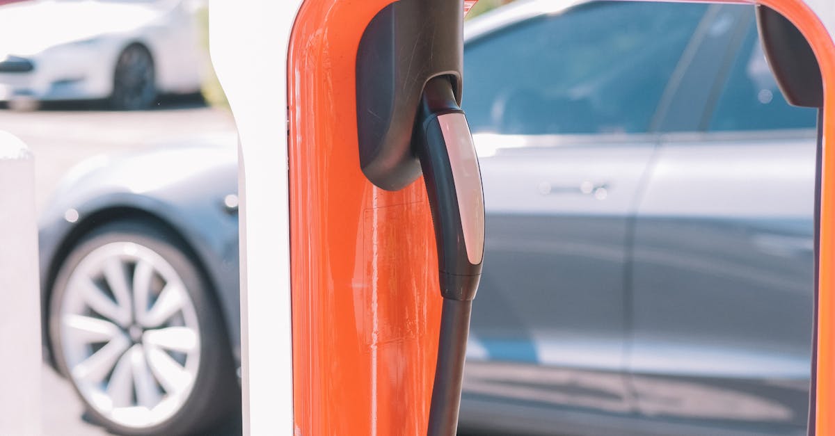 découvrez comment la transition énergétique transforme notre façon de consommer et de produire de l'énergie, en mettant l'accent sur les énergies renouvelables, l'efficacité énergétique et les solutions durables pour un avenir plus vert.
