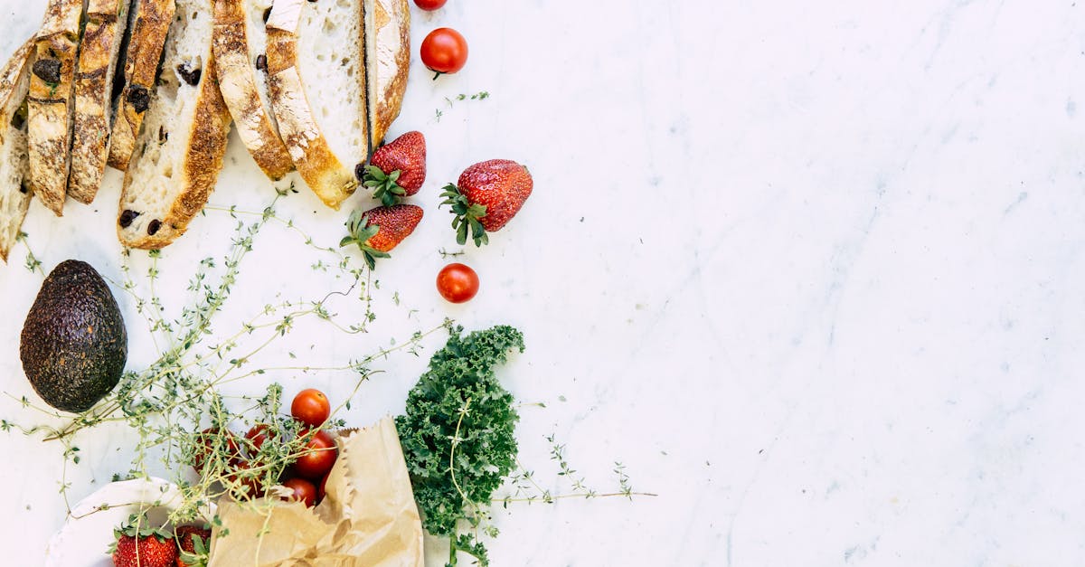 découvrez les superfoods, ces aliments aux propriétés extraordinaires qui boostent votre santé et votre énergie. apprenez à les intégrer facilement dans votre alimentation quotidienne pour bénéficier de leurs vertus nutritionnelles et renforcer votre bien-être.