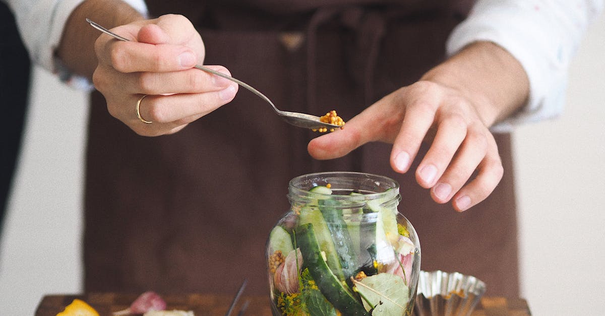 découvrez l'art de la cuisine durable avec des recettes simples et écologiques. apprenez à réduire votre empreinte carbone tout en savourant des plats délicieux et respectueux de l'environnement. adoptez des pratiques culinaires qui préservent notre planète.
