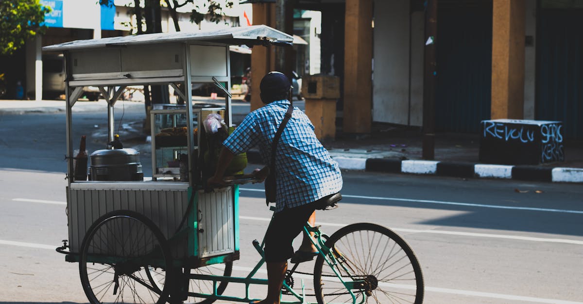découvrez les solutions de transport durable qui préservent l'environnement tout en améliorant la mobilité urbaine. explorez des alternatives écologiques, telles que le vélo, le covoiturage et les transports en commun, pour un avenir plus vert.