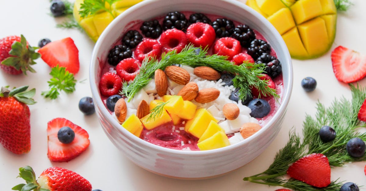 découvrez les super-aliments, ces puissantes sources de nutriments qui boostent votre santé et votre énergie. apprenez comment intégrer ces trésors naturels dans votre alimentation quotidienne pour un mode de vie plus sain.